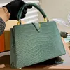 Crocodile Mönster Handväska handväska läder mode bokstäver borttagbar rem gyllene hårdvara tote shoppingväska flera färger 27 cm