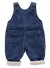 Barns corduroy overaller vinter förtjockad plus sammet jumpsuits baby varma onepieces bodysuit pojkar flickor retro enkel bäcken y240307