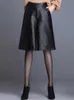 Черные женские шорты-бермуды из искусственной кожи, свободные длинные шорты в стиле мотоциклетного панка с высокой талией до колена, бермуды Femme 240322