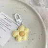 Keychains Korean Style Cute Mini Flower Keychain Kawaii Colorful Resin Floral Keyring Funny Fashion Bloom Bag Pendant Hanging Accessory
