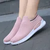 Sapatos casuais femininos vulcanizados de alta qualidade tênis deslizamento em apartamentos respirável senhoras mocassins andando zapatillas mujer