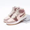 2024 Top Counter Designer Casual Shoes, Men's and Women's Sneakers, Flats Nya exklusiva modefärger: Svart, vit, storlek 36-42