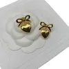 Women Gold Stud Earring Designer smycken varumärke hjärtstuds för kvinnors bokstav c sier hängande örhängen hoops mode premium box