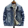 暖かいフリースデニムジャケット冬のメンズファッションメンジーンジャケットアウトウェア男性カウボーイトップコートプラスサイズ5xl 240311