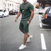 Herren-Trainingsanzüge, T-Shirt, Mann, Khaki, Kleidung, kein Logo, Sportanzüge, Sportbekleidung, Shorts-Sets, schlichter Trainingsanzug, reguläre Passform, Oberteil in passender Größe 5XL