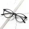 2 pcs Fashion luxury designer 2023 Flat Mirror Art Womens Eye Frame Korean Edition Ultra Light Anti Blue Light Round Frame Myopia Mirror Decoration