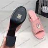 Damen-Sandalen mit klobigem Absatz, Slip-On-Hausschuhe, Designer-Wildleder, Strass-Stein, runde Zehen, Pantoletten, Outdoor-Strandschuh, Freizeitschuh, grau, schwarz, pfirsichrosa, Freizeitschuh