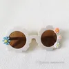 Sweet Girls sunglasses kids colorful flowers applique sunglasses eyeglasses summer children beach travel sunblock Z3686