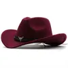 Metal Cow Head Etikett Western Cowboy Hat For Women Män Barn Hösten Faux Wool Fedora Hats Cowgirl Filt Cap Party Dress Top 240311