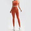 Nagie spodnie do jogi Zestaw Europejskiej i Amerykańskiej Odzież Brzoskwiniowa, aby podnieść kolory fitness Kombinet Bra 240307