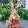 Stehender Hase aus Stroh, künstlich, 35,6 cm, mit Karotte, Hausgarten-Dekoration, Oster-Motto-Partyzubehör, Cg001