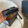 Moda klasik flep tote omuz taban çanta koçu kadın sacoche debriyaj lüks çanta seyahat baget çanta kayışları erkek deri pochette crossbody tasarımcı çanta