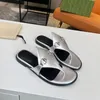 Yaz kadın moda sandalet tasarımcısı rahat rahat düz ayakkabılar minimalist tatil plaj flip flop