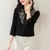 Damenblusen Sexy Stickerei schwarzes Hemd für Frauen elegante V-Ausschnitt Langarm Mode Seidenbluse 2024 Frühling weiblicher Stil Tops