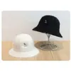 Casquettes Automne Ball et hiver Women039s nouvelle fourrure de lapin couleur Pure chapeau de pêcheur coréen Kangol kangourou broderie chaud Allmatch seau Hat8188690 8188690