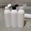 Botellas de almacenamiento 50x100ml 150ml 200ml 250ml Cosmético blanco PET Plástico con tapa abatible Jabón líquido Gel de ducha Contenedor de loción