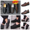Model Formal Designer Gai Sport Dress Shoe Mans Black Brown Shoe Point Toe Party Bankiet Suits Men Business Obcing Bute 38-50 Miękki klasyk