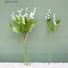 Imitatie Bloemen Groen 6 Vork Witte Kunstbloemen Nep Plastic Handgemaakt Letter Bellflower Woondecoratie Plant Muur Bruiloft Huishoudelijke Producten Y240322