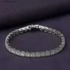 Bedelarmbanden Bruidspraat Mode Hoge kwaliteit Allemaal bezaaid met zircona Dames Man Verborgen veiligheidssluiting Bangle Huwelijksfeest Cadeau L240322