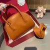 Shoulder Bag Classic Designer Fashion Leather Crossbody Bag Small Fresh Tote Women's Handbag Mobile Phone Bag