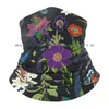 セッカデザインによる黒いかわいい花の鳥のパターンのハミングバードとパッションフラワー - クロイズンは、ビーニー編み帽子hat makeitindesign