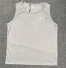 2024 NYA MENS SOLID FÄRG YOGA SPORTSHALL Fitness Tank Top Mens Mesh snabbt torkande gym Utomhus som kör Väst sommar Löst rund nacke andas Sport T-shirt Top