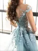 ライトvkiss Blue Sweetheart Neck Promドレスストラップレスバックレス階層型低いフォーマルイブニングパーティーガウンVestido