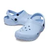 Snelle verzending Croc dames klomp designer sandalen kinderschoenen baby kinderen pantoffels slides gesp klassieke heren triple zwart wit waterdichte schoenen verpleegkunde ziekenhuis