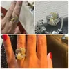 Huitan Neuer Mode-Finger-Schmuck-Ring für Damen, wunderschöne Verlobungsfeier-Accessoires mit brillantem Zirkonia-Ehering