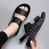 Sandali 2024 Estate Genuino Scarpe di Pelle Da Uomo Piatto antiscivolo Morbido Vacanza Mens Suola Spessa Calzature Maschili Nero Puro D074