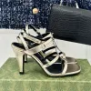 Designerskie buty na wysokim obcasie Sandały Formalne grube pięty Luxury Nowe kobiety Otwórz Klasyczne obcasy 9,5 cm oryginalne skórzane metalowe sandały na nagie paski