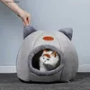 Camas para gatos Muebles Lindo gato mascota perro gato nido suave y cómodo semi cerrado gato nido perro casa interior suministros para mascotas para gatos y perros para jugar descansar y relajarse Y240322