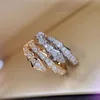 Bague de créateur dames corde noeud bague de luxe avec diamants bagues de mode pour femmes bijoux classiques plaqué or 18 carats rose cadeau de mariage en gros