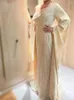 Partykleider Wunderschönes arabisches One-Shoulder-Meerjungfrau-Champagner-Abendkleid Luxus Dubai Perlen Cape Sleeve Hochzeit formelles Kleid 2024