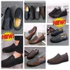 Model resmi tasarımcılar Gai Man Siyah Ayakkabılar Toe Party Borsets Suit Erkekler İş Topuklu Tasarımcı Nefes Alabilir Ayakkabı Eur 38-50 Softs