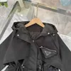 럭셔리 어린이 디자이너 의류 아기 텐치 코트 기하학적 포켓 아이 재킷 크기 110-160 cm 후드가있는 소녀 소년 바람발기 24mar