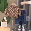 Kleidung Sets Baby Outfits 2024 Frühling Kinder Lässige Mode Gedruckt Langarm Mit Kapuze Hoodies Und Hosen Anzug Für Jungen Mädchen tragen