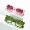Gafas de sol Gafas de sol cuadradas de diseñador de marca de lujo nuevas gafas de sol personalizadas punk de tendencia para mujer lentes de contacto para mujer J240322