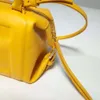 Nuevo bolso de diseñador para mujer, bolso cruzado con estampado tridimensional, pequeño y cuadrado, bolso de mano, bolso con solapa Emed, bolso famoso, regalo M1