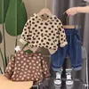 Kleidung Sets Baby Outfits 2024 Frühling Kinder Lässige Mode Gedruckt Langarm Mit Kapuze Hoodies Und Hosen Anzug Für Jungen Mädchen tragen