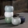 Set di accessori per il tè 2 pezzi / lotto tazza da tè in ceramica cinese squisita dipinta a mano modello Plum Blossom ciotola da tè tazza master accessori per bevande