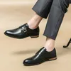 Nowe męskie buty na skórzane buty modne Monk buty Formalne sukienki Buty Męskie Offids Oxfords dżentelmen buty ślubne czarny kawa plus rozmiar: 38-46