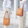 Shoulder Bags AETOO Textured Briefcase Female Retro British Style Handmade Cowhide Handbag Simple Leather Crossbody Bag