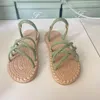 Slippers 2024 zomer damessandalen strandschoenen voor dames Bohemen Gladiator effen mode buiten plat