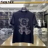 Herren T-Shirts Strass lässig Herren Kurzarm T-Shirt lose O-Ausschnitt 2022 Sommer neue Modetrend Marke Diamant Bär grün gelb Kleidung J240322