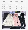 2024 NYA KORT SLIMT SLIM FIT Sunscreen Outdoor High Tech Nylon Lätt huva Designer Womens Jacket Windrunner Tee