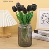 Finto verde floreale 10 pezzi PU tulipano artificiale fiore di simulazione Real Touch Fiori Tulip Bouquet Decor Mariage per decorazioni di nozze domestiche Y240322