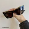 2 Stück Mode-Luxus-Designer Modische Cat-Eye-Sonnenbrille mit übergroßem Rahmen 2023 Neu ins Luxus-Sonnenbrille Fashion Runway Show Sonnenbrille