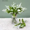 Imitatie Bloemen Groen 6 Vork Witte Kunstbloemen Nep Plastic Handgemaakt Letter Bellflower Woondecoratie Plant Muur Bruiloft Huishoudelijke Producten Y240322