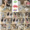 DZZQESIGNXAACQER WALES BONNER Platforma Casual Shoes Men Womcen Training Sndseakers Inside Low Top Skórzowy różowy gdlow wegańskie białe gumowe golf traxiners gai gai